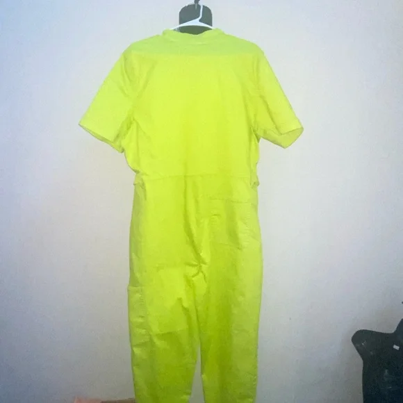 NWT- ASHLEY STEWART PLUS SIZE(18W) LIME GREEN UTILITY JUMPSUIT. - Picture 5 of 7